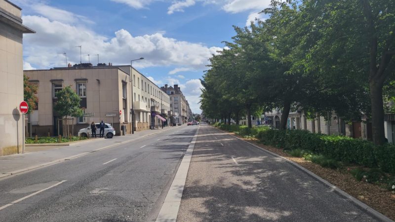Piste Velo Rue Constantine Tours 09 25