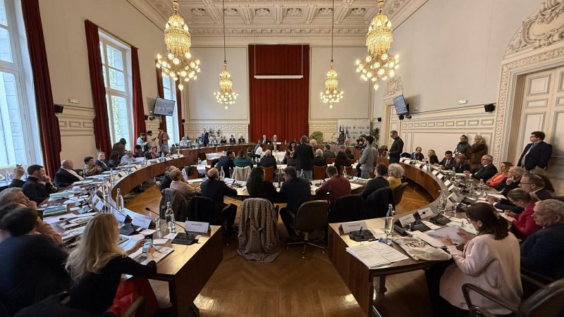 Conseil Municipal Tours 03 26